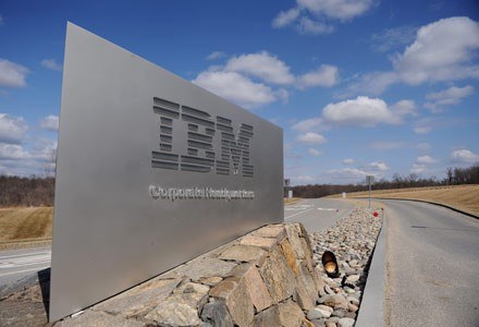 Najmocniejszym komputerem świata pozostaje Roadrunner od IBM-a /AFP