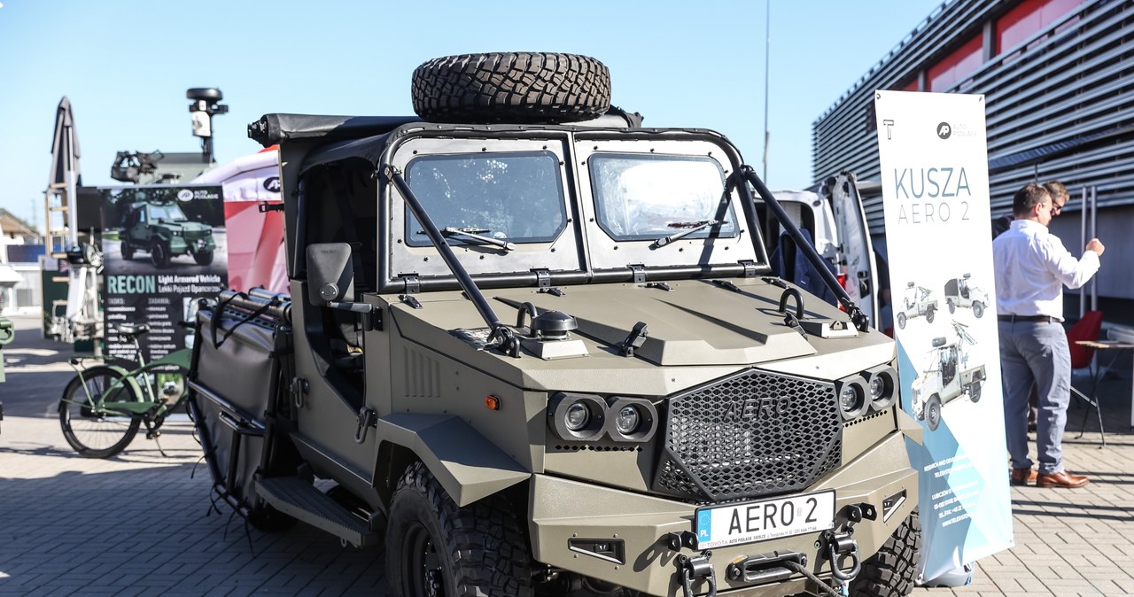 Najnowsza odmiana polskiego samochodu dla wojsk aeromobilnych - Aero 4x4 z Auto Podlasie / fot. Targi Kielce /