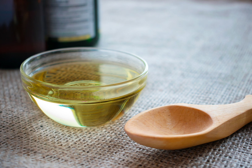 Najnowsze badania potwierdzają, że oliwa może chronić przed demencją /123RF/PICSEL
