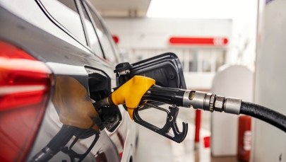 Najnowsze obwieszczenie w sprawie cen paliw. Ci kierowcy zapłacą mniej