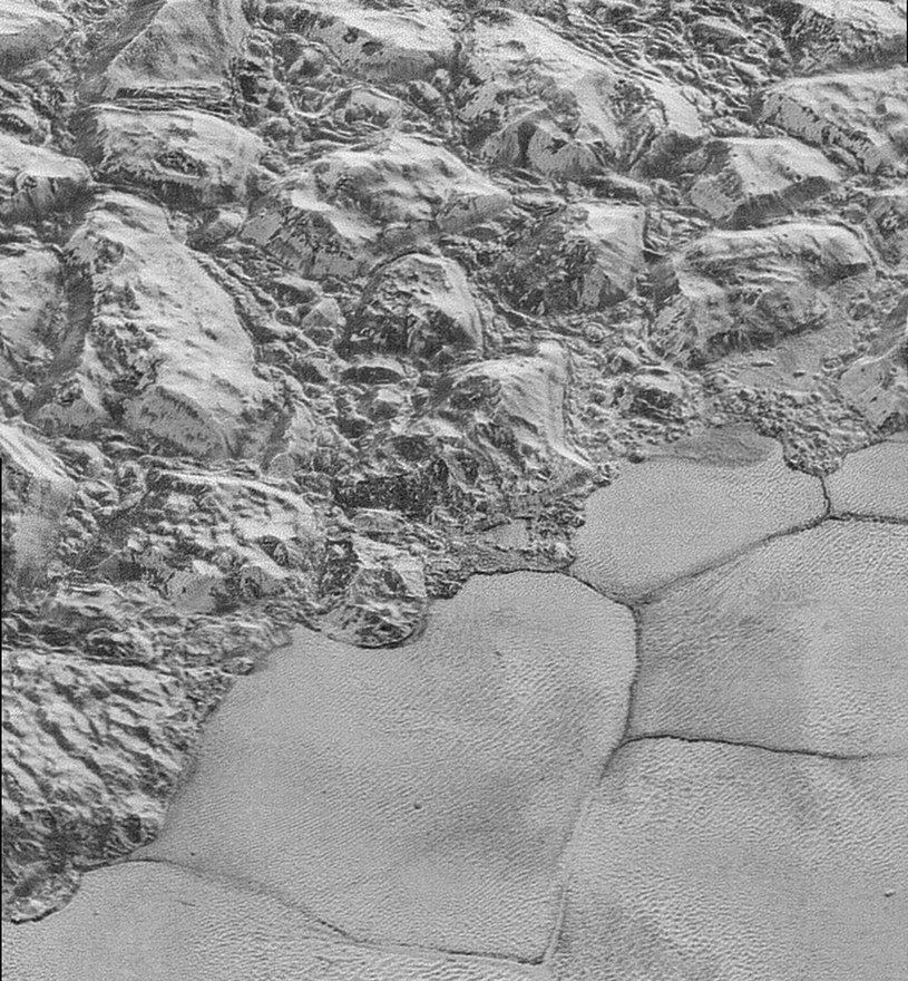 Najnowsze zdjęcia Plutona opublikowane przez NASA /materiały prasowe