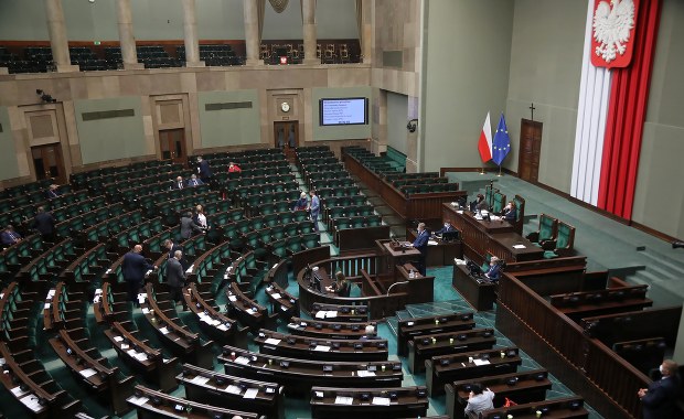 Najnowszy sondaż dla "Polityki". Na kogo chcą głosować Polacy?  