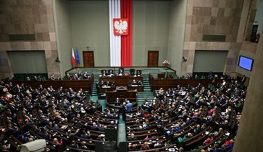 Najnowszy sondaż partyjny. PiS rośnie najbardziej z wszystkich