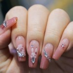 modny manicure Najpiękniejsze paznokcie na Wielkanoc: eleganckie, kobiece i idealne na wiosnę