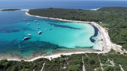 Najpiękniejsze piaszczyste plaże Chorwacji. Oto TOP miejsca idealne na wakacje 