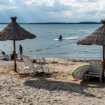 Najpiękniejsze polskie jeziora. Krystaliczna woda, szerokie plaże i zachwycające krajobrazy