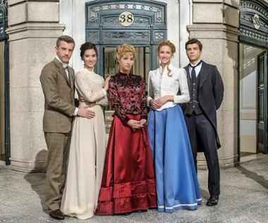 Najpiękniejsze stylizacje bohaterek "Akacjowej 38". Inspiracje z ekranu