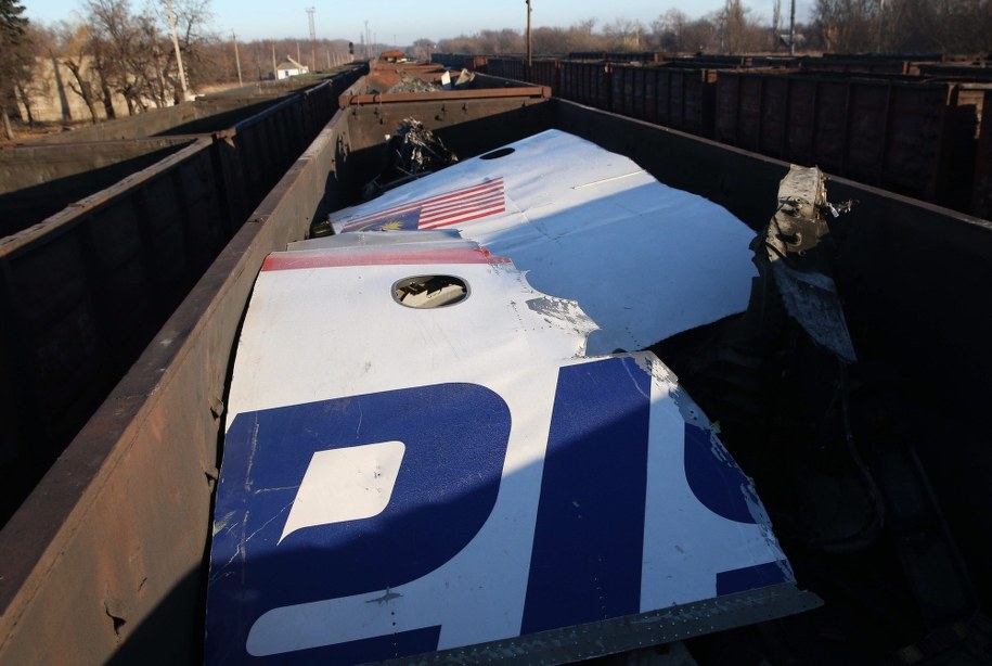 Najpierw do Charkowa wrak transportowano pociągiem / 	Pochuyev Mikhail    /PAP/EPA