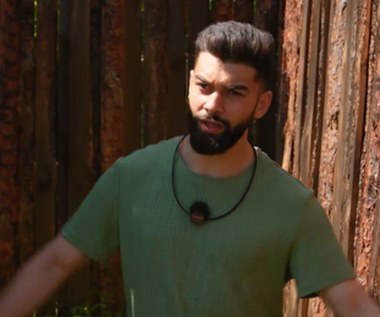 Najpierw pojedynkował się z Ewą. Teraz rozdaje karty na farmie