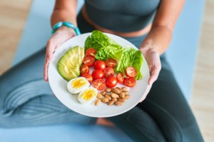 Najpopularniejsza dieta wśród Polaków. Błyskawicznie spala tłuszcz, ale trzeba z nią uważać