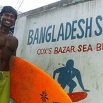Najseksowniejszy surfer Bangladeszu