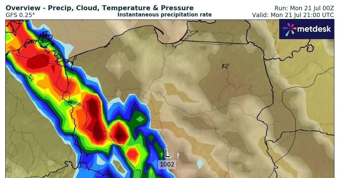 Najsilniejsze burze nadciągną nad zachodnią Polskę po południu i wieczorem /wxcharts /