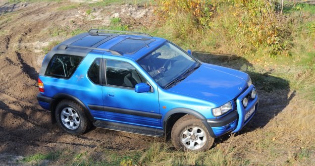 Najsłabszą stroną Frontery jest słabe zabezpieczenie antykorozyjne. Rdzewieją nadwozie i rama. /Motor