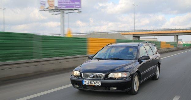 Najsłabszym punktem samochodu jest zawieszenie. Sworznie wahaczy wymienia się czasem 2 razy w roku /Informacja prasowa