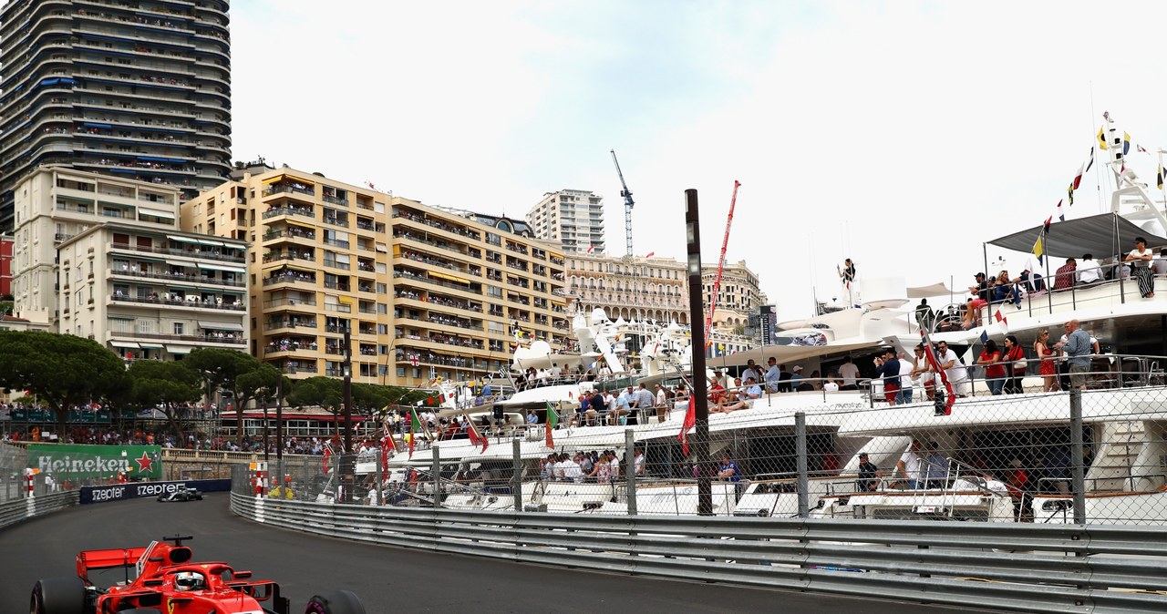 Najsłynniejsze uliczne GP odbywa się w Monaco /Getty Images