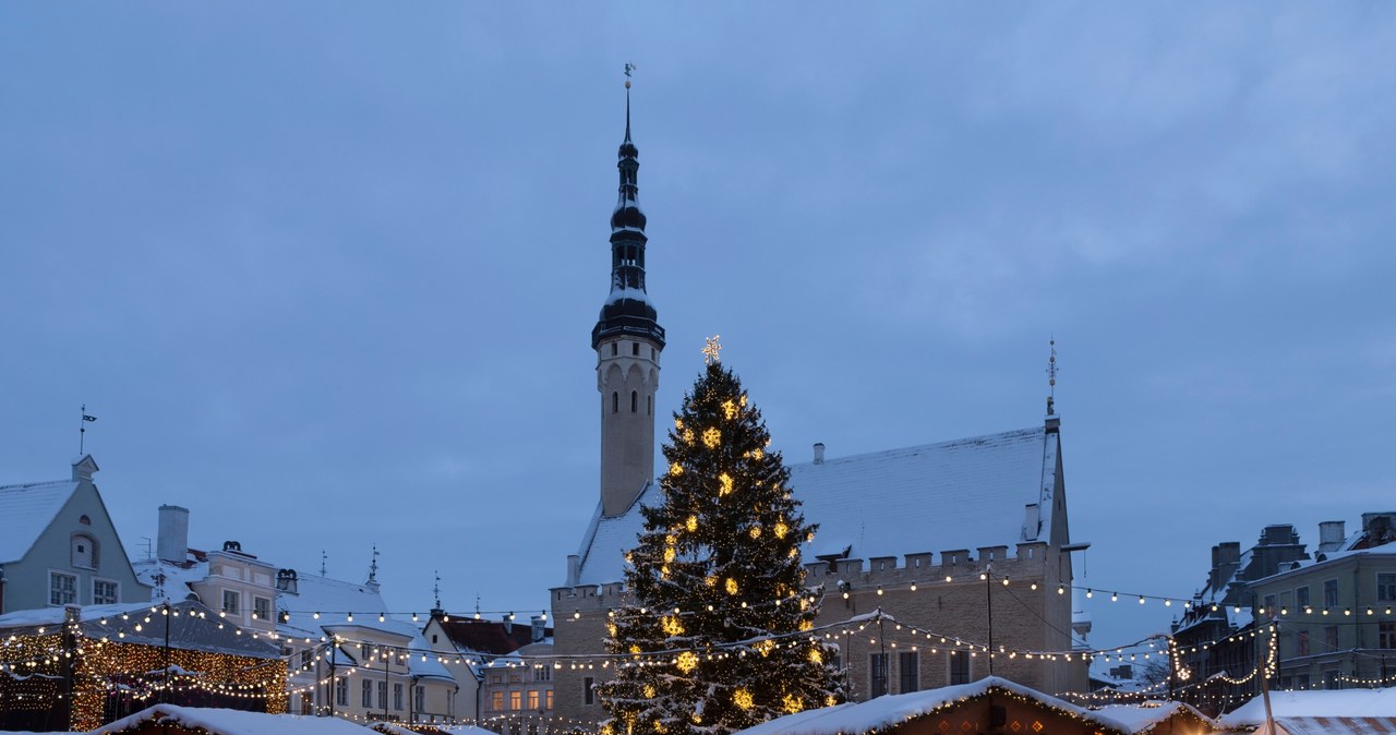 Najsłynniejszym adwentowym jarmarkiem jest ten w Tallinnie /FOCUS/Toomas Tuul/Universal Images Group /Getty Images