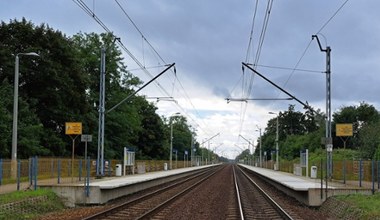 Najstarsza linia kolejowa w Polsce modernizowana. Pociągi pojadą szybciej