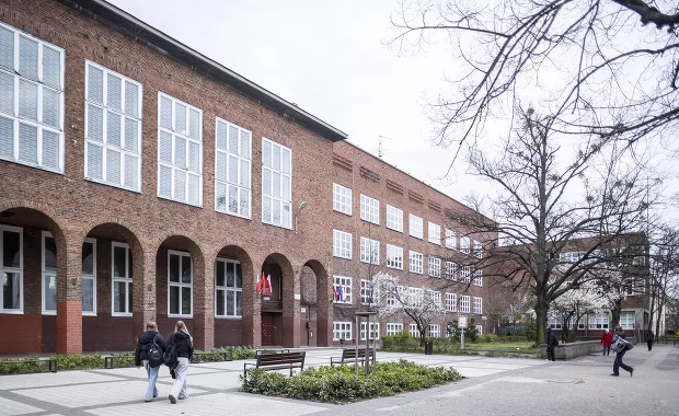 Najstarsza szkoła średnia na wybrzeżu świętuje swój jubileusz 