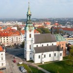 Najstarsze miasto w Polsce. Słynie nie tylko z fortepianów i lalek 