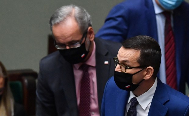 Najważniejsi ludzie w kraju nie wiedzieli o zapisach na szczepienia dla 40-latków