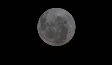 Najważniejsze godziny Artemis II. Astronauci zaczęli obserwację Księżyca