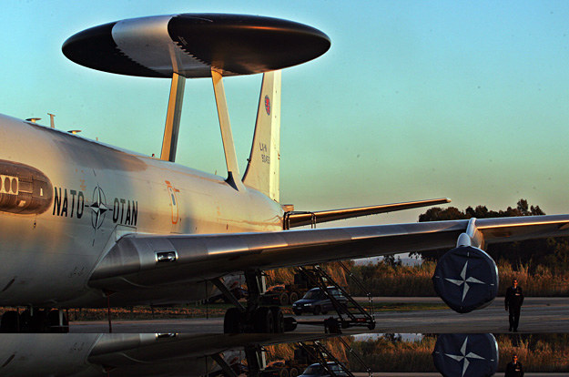 Najważniejszy element samolotów AWACS - radar /AFP