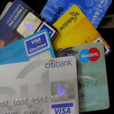 Najwięcej klientów dostarczają firmom assistance banki, dodające usługę konsjerż do kart kredytowych /INTERIA.PL