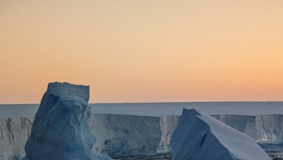 ​Największa góra lodowa na świecie rozpada się po 40 latach