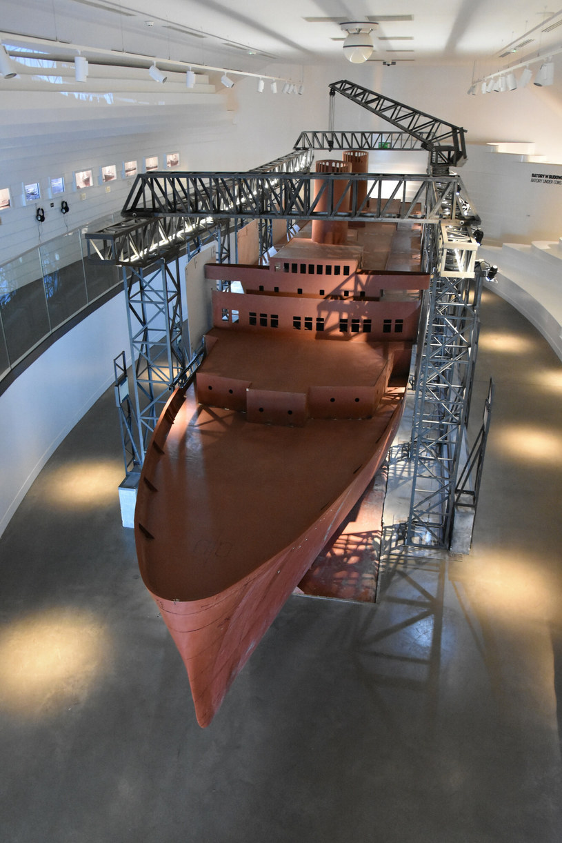 Największa na świecie makieta statku - MS Stefan Batory w Muzeum Emigracji w Gdyni. /Albin Marciniak /East News