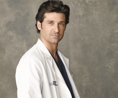 Największą popularność Patrickowi Dempseyowi przyniosła rola Dereka Shepherda w serialu "Chirurdzy". Aktor występował w produkcji w latach 2005-2015, otrzymując za swą kreację dwie nominacje do nagrody Złotego Globu.

Kiedy aktor ogłosił decyzję o rozstaniu z serialem, postać zdolnego neurochirurga  została uśmiercona - lekarz zginął w wypadku samochodowym, gdy sam starał się pomóc poszkodowanym.  

W listopadzie 2020 Dempsey wrócił do "Chirurgów". W odcinku otwierającym 17. sezon produkcji  znów zobaczyliśmy go w roli Dereka Shepherda.