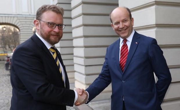 "Największa zagadka rekonstrukcji". Co politycy myślą o Szumowskim?