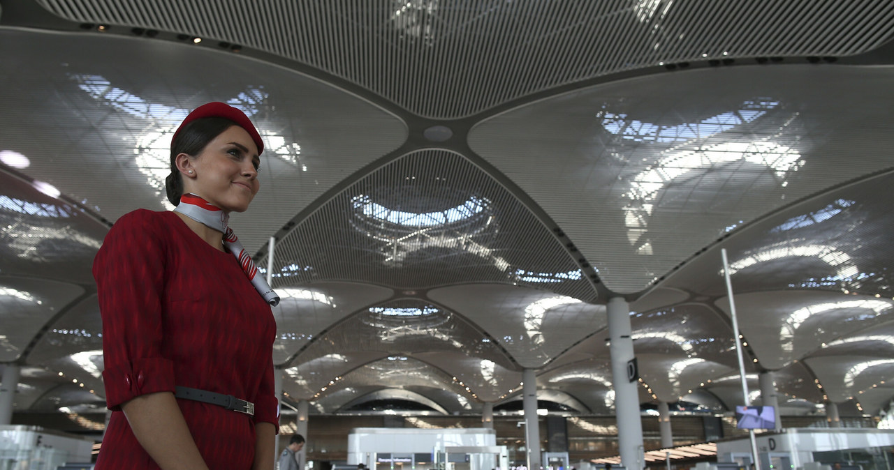 Największe lotnisko w Europie - czy wiecie które? /AP/Associated Press/East News /East News
