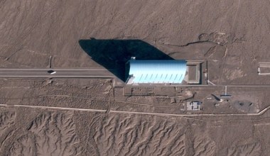 Największy hangar na świecie kryje tajemniczy pojazd