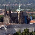 Największy kompleks zamkowy na świecie. Wewnątrz zmieściła się katedra