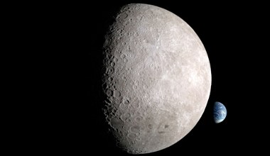 Największy krater Księżyca. Dzieje się tam coś dziwnego