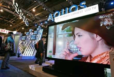Największy na świecie telewizor LCD. To tak naprawdę jedynie kuriozum. /AFP