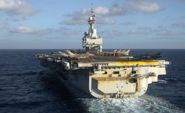 Największy nieamerykański lotniskowiec świata wpłynie na Bałtyk