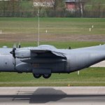Największy samolot polskiej armii wylądował w Powidzu. Czekano na to dwa lata