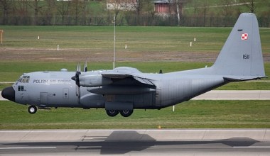 Największy samolot polskiej armii wylądował w Powidzu. Czekano na to dwa lata