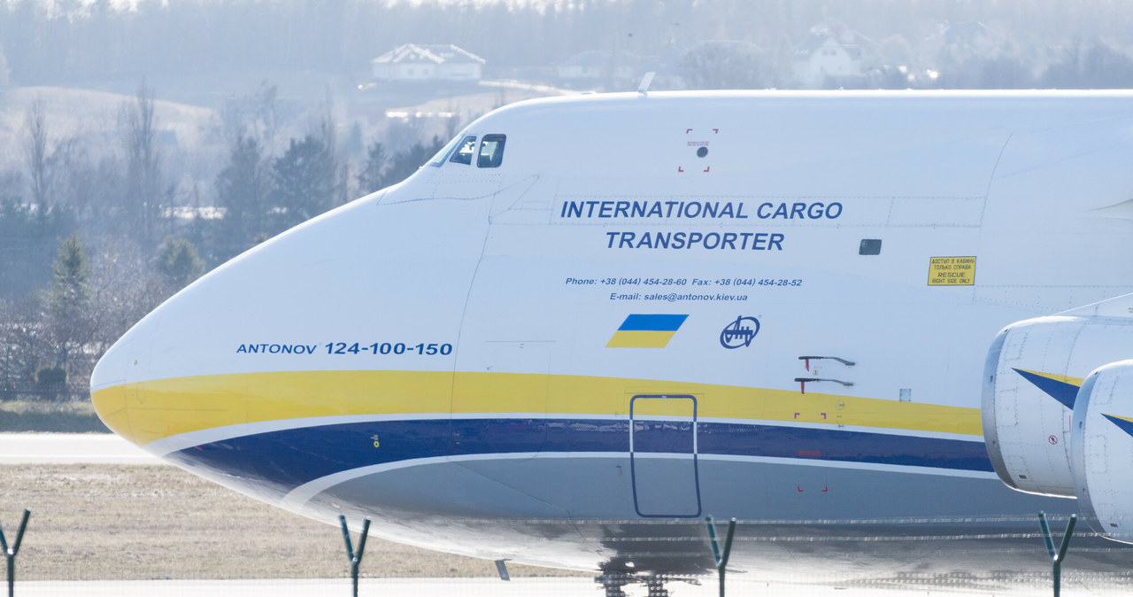 Największy samolot świata Antonow AN-124 przyleciał do Wrocławia. / WOJCIECH STROZYK/REPORTER  /East News