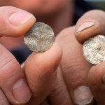 Największy skarb monet z epoki wikingów odkryty w Norwegii