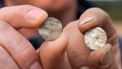 Największy skarb monet z epoki wikingów odkryty w Norwegii