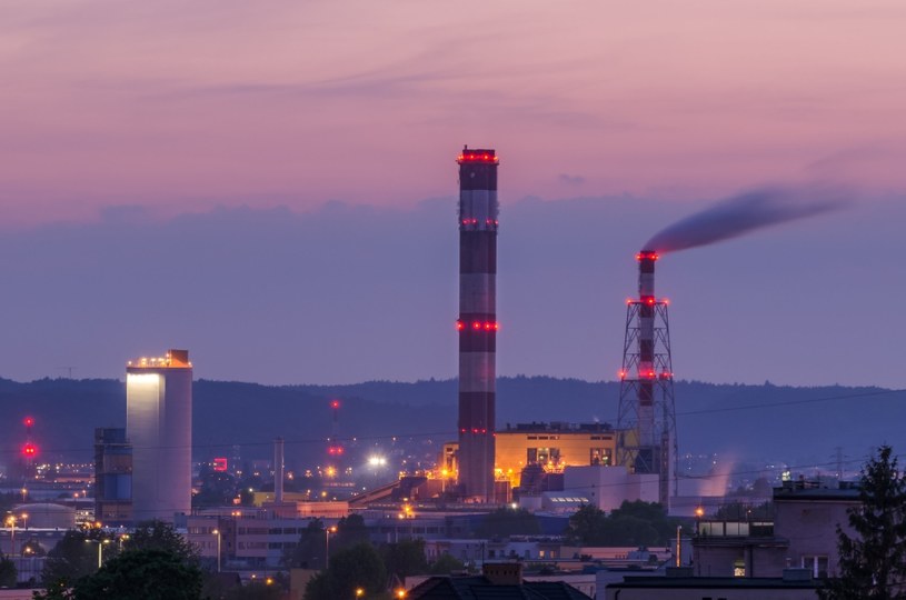 Największy udział w produkcji energii elektrycznej w Polsce ma węgiel kamienny – ok. 54 proc. i węgiel brunatny – ok. 25 proc. /123RF/PICSEL