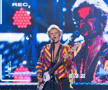 Największym zaskoczeniem programu okazał się jednak – przynajmniej dla jury – Radosław Pazura. – Bardzo się cieszę, że aktor z takim dorobkiem, tak ważny, jest między nami i czekam, co on jeszcze pokaże – komentował po programie jego występ Bartek Kasprzykowski. – Zaśpiewałeś czyściusieńko jak żyleta – zachwycała się Katarzyna Skrzynecka, która – choć od lat gra z Pazurą w teatrze – nie wiedziała, że kolega ma takie umiejętności wokalne.