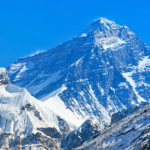 Najwyższa góra świata wciąż rośnie. Ustalenia naukowców zaskakują