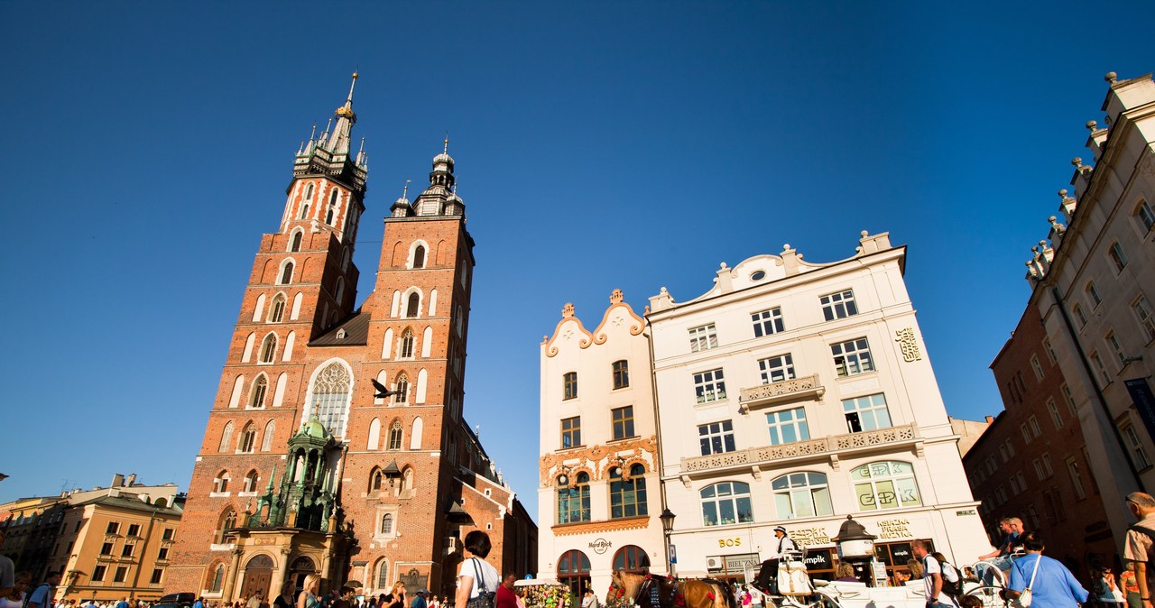 Najwyższe zarobki odnotowano w Krakowie, gdzie mediana płac wyniosła 4300 zł brutto miesięcznie /123RF/PICSEL