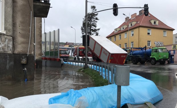 Najwyższy alert dla Gdańska. Poziom wody w zbiornikach powoli zaczyna opadać