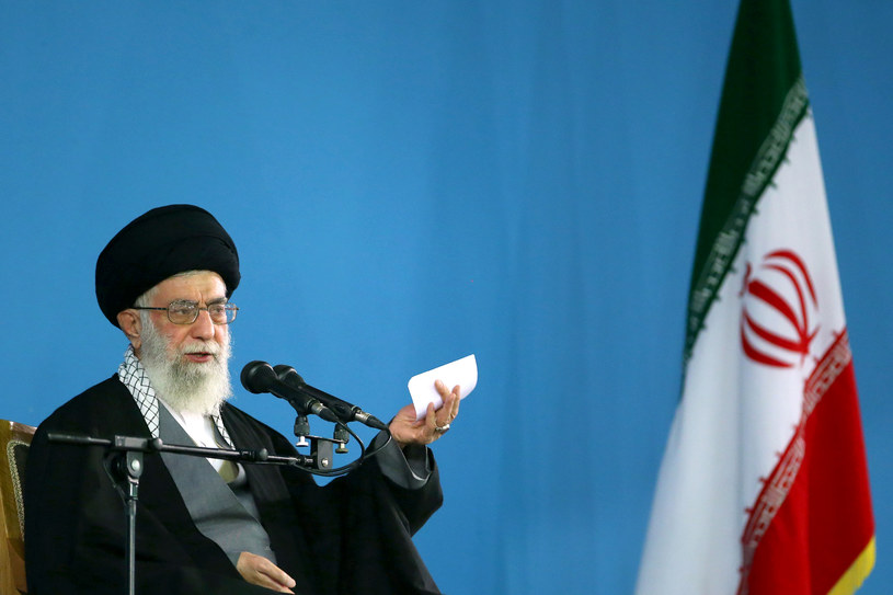 Najwyższy przywódca duchowo polityczny Iranu ajatollah Ali Chamenei /KHAMENEI.IR /AFP