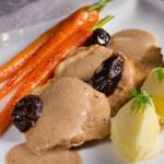 Najzdrowsza część wieprzowiny, ma mało kalorii i tłuszczu. Idealna dla seniorów i dbających o linię