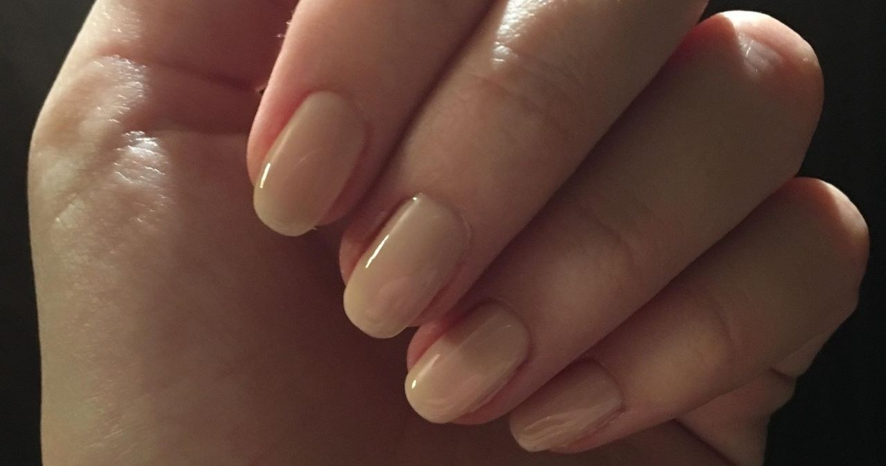Naked nails podbijają lato /kropekk_pl /Pexels.com